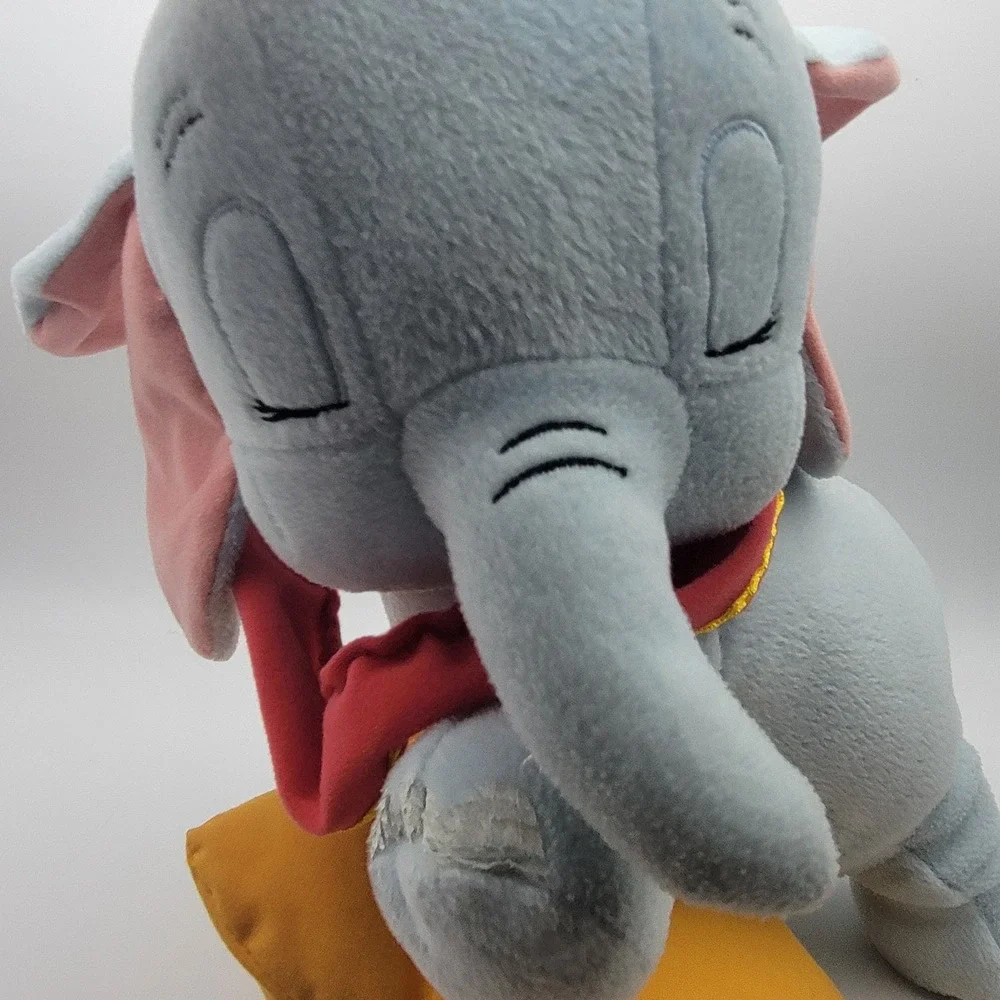 Disney‎ Sleeping Dumbo with Star pillow Stuffed Plush Elephant 12